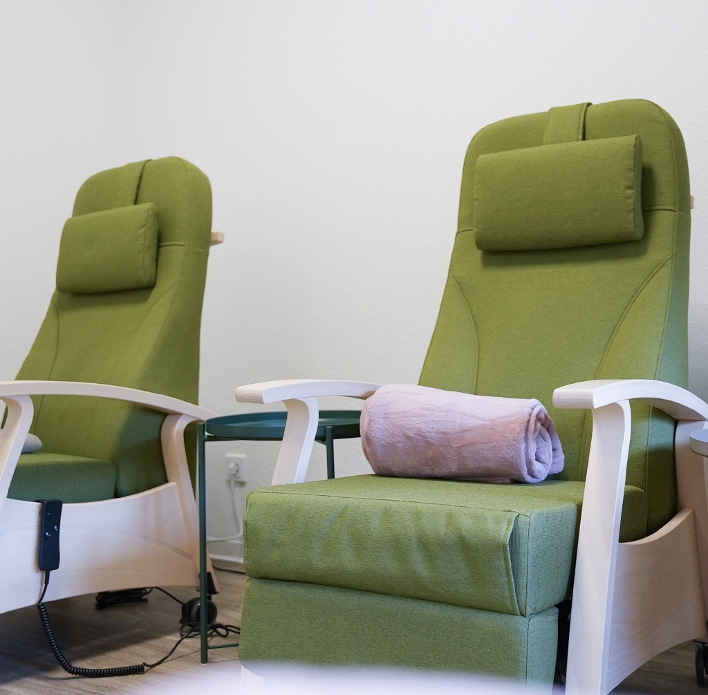 Massagesitze in unserem Chill Raum